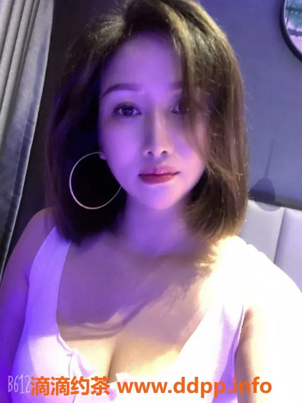 长沙楼凤-雨花区幽眉28岁 性感服务 168cm 110斤