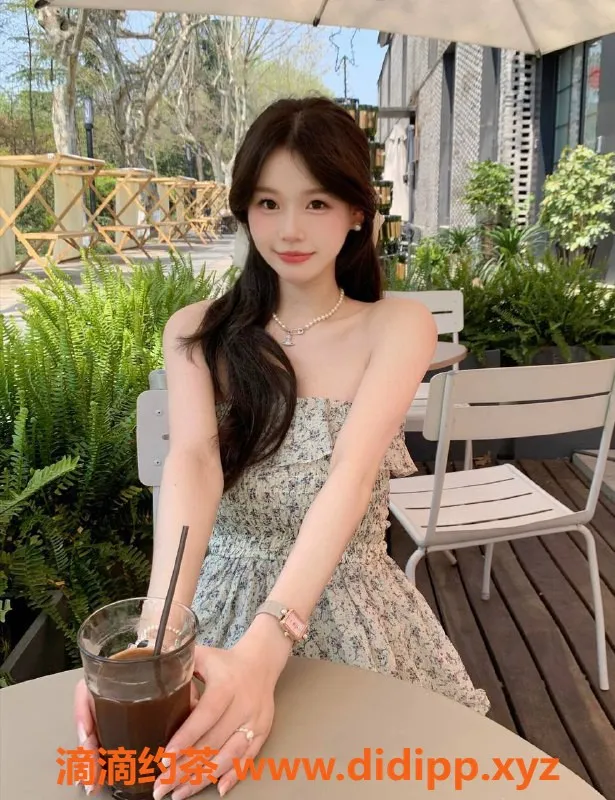 深圳楼凤-南山米朵朵，1199元享受舌吻与六九服务