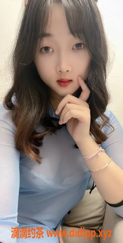 深圳楼凤-宝安乖乖，800元享制服与69服务