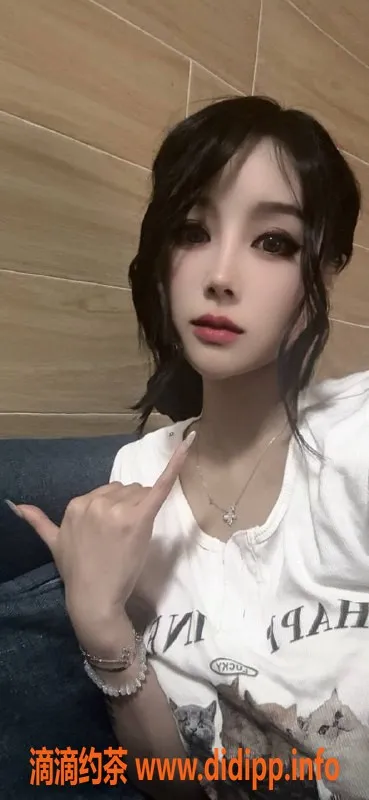 深圳楼凤-南山Joyic，900p，优质服务，性感诱惑