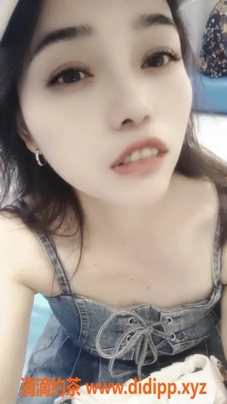 杭州楼凤-西湖区菲菲26岁160cm双飞优惠体验