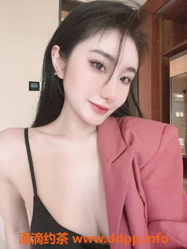 上海楼凤-徐汇笑笑，168高挑C罩杯，1200元尽享多重服务！