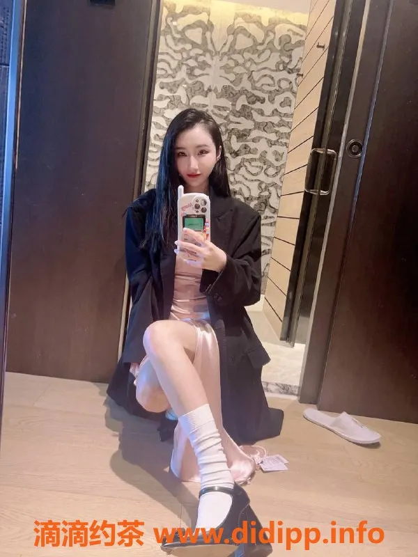 上海楼凤资源信息,徐汇笑笑，168高挑C罩杯，1200元尽享多重服务！