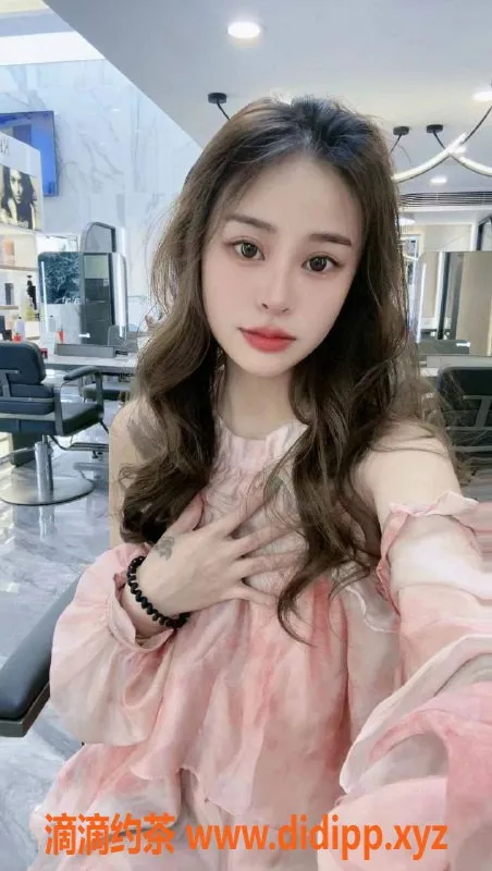 广州楼凤-天河嫩妹伊娃，700元带你体验不一样的服务
