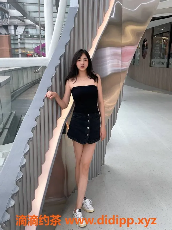 广州楼凤-天河菲儿：课费800p，1500pp服务