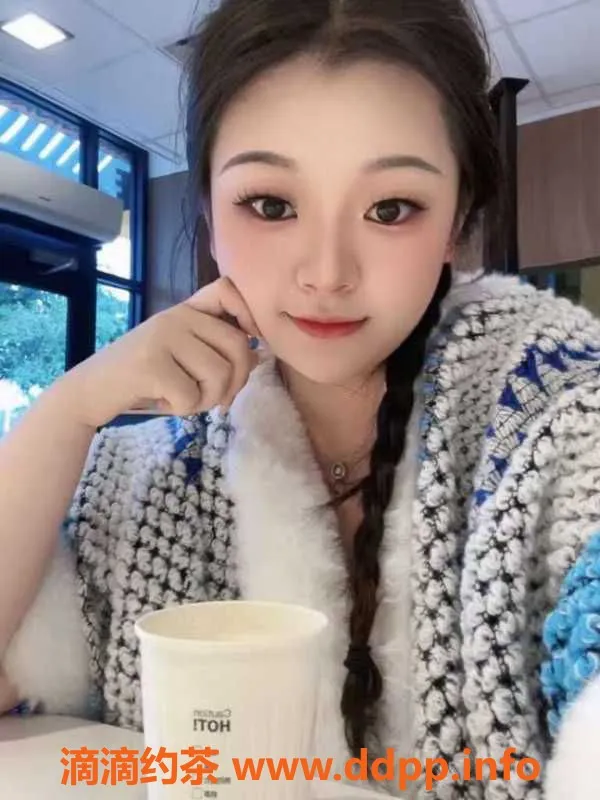 深圳楼凤-宝安苏苏 20岁 161cm 48kg 34C 体验诱惑服务