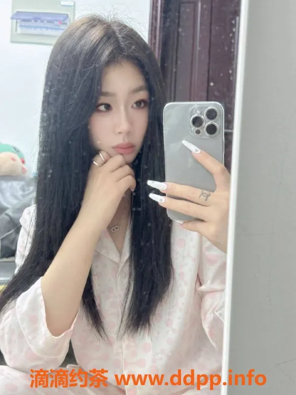 广州楼凤-天河辰辰，1000pp高性价比体验等你来！