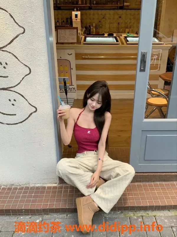 深圳楼凤-深圳福田洛洛，168cm D罩杯电竞主播