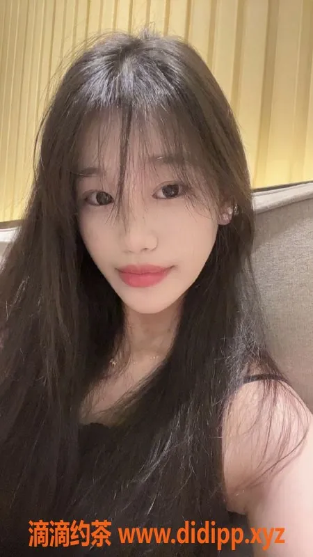 深圳楼凤-深圳曼塔，170长腿，900元起，舌吻服务