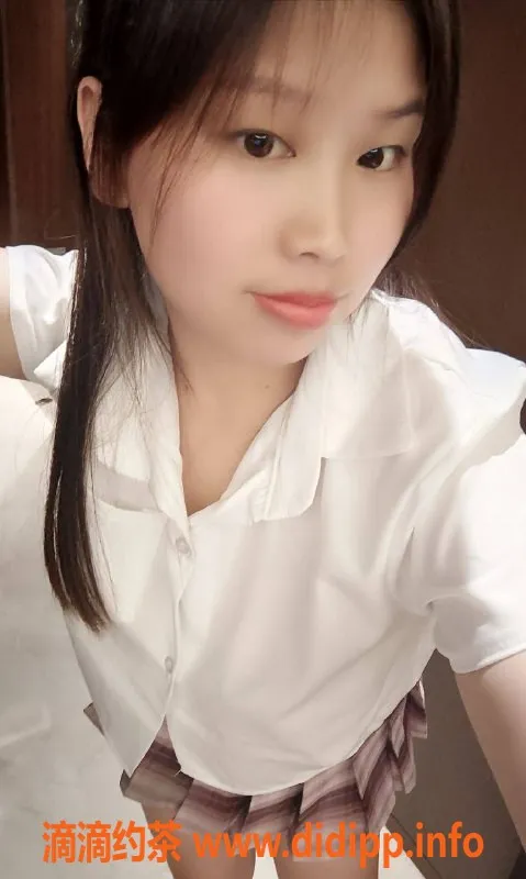 广州楼凤-天河小乔，人妻风情，约600元起