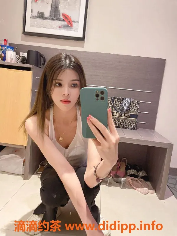 南京楼凤资源信息,栖霞区22岁允儿，身高165，价格实惠服务多