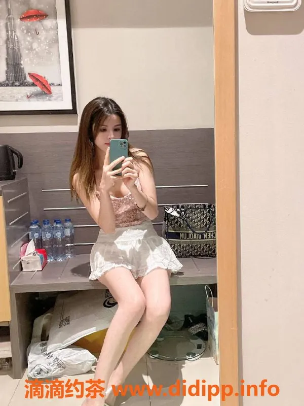 南京楼凤-栖霞区22岁允儿，身高165，价格实惠服务多