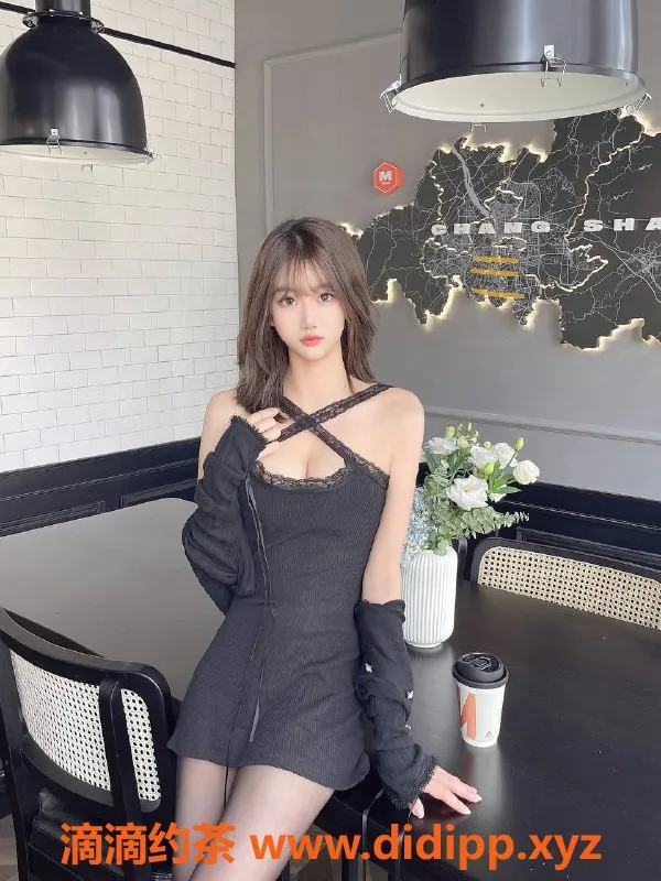 杭州楼凤-西湖区短发美妞，166高挑48斤，千元以下服务