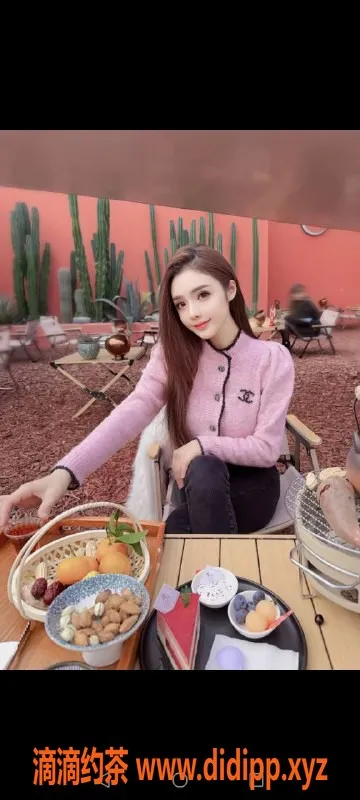 杭州楼凤-杭州雨晨，21岁A4腰性感小妹，陪浴诱惑998元起