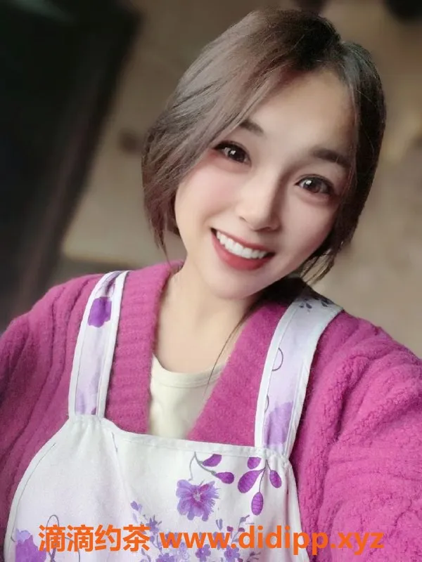 杭州楼凤-广州兜兜，22岁C杯小巧玲珑，超值服务！