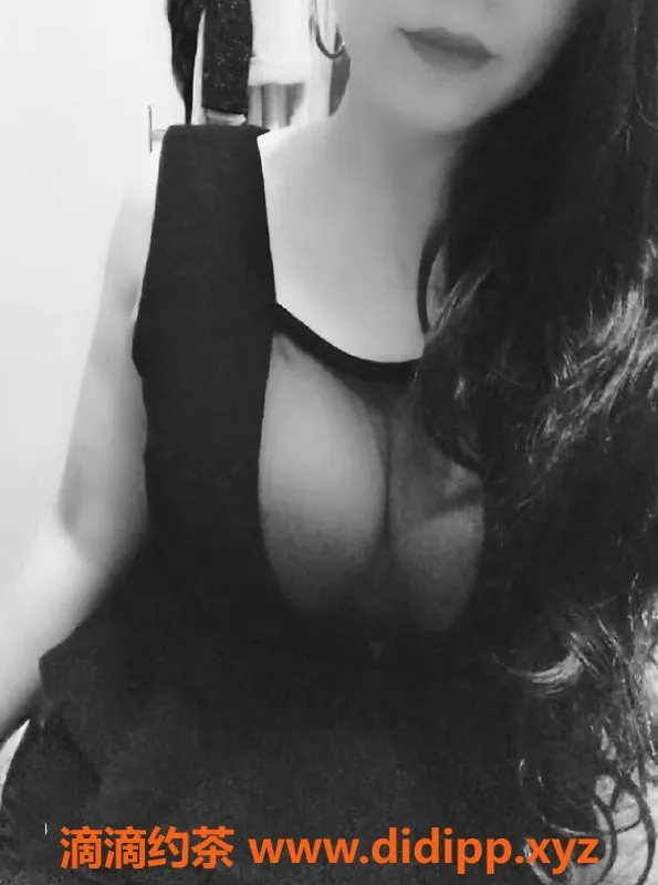 上海楼凤-徐汇妹子，36D巨R，400元畅享青春之夜