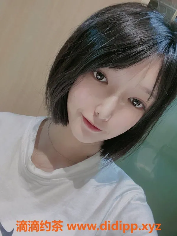 深圳楼凤-龙华苏儿，1300元起，服务超满意！