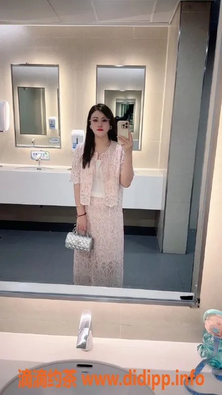 长沙楼凤资源信息,雨花区雨薇，400p舌吻+69，性价比高