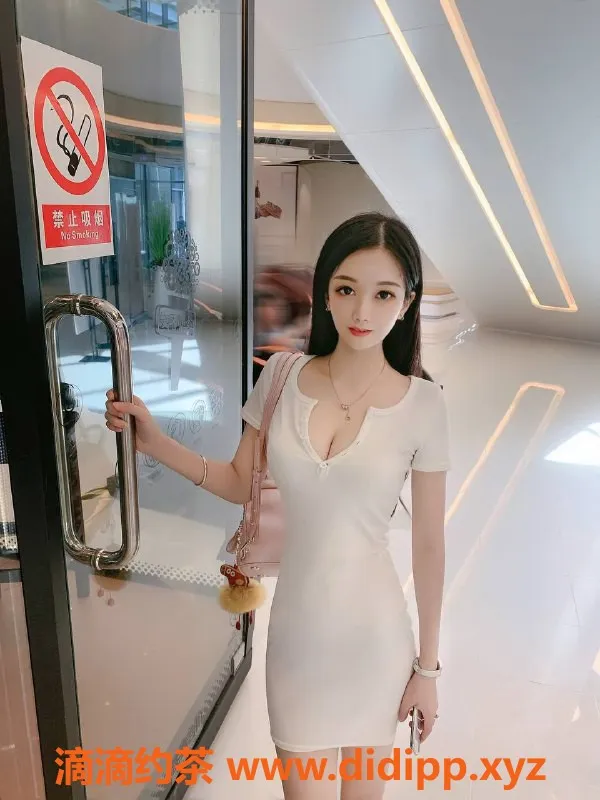 广州楼凤-广州天河小宝，700元起服务