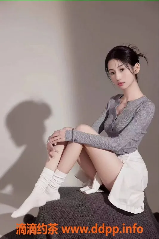 北京楼凤-青年路游贝贝，淑女苗条，7p起