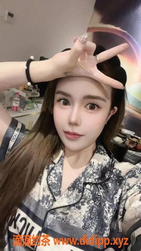 杭州楼凤-拱墅区娜美，168cm中俄混血，900元包夜