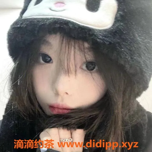 成都楼凤资源信息,成都小芸：20岁嫩妹，160身高，80体重，500元起