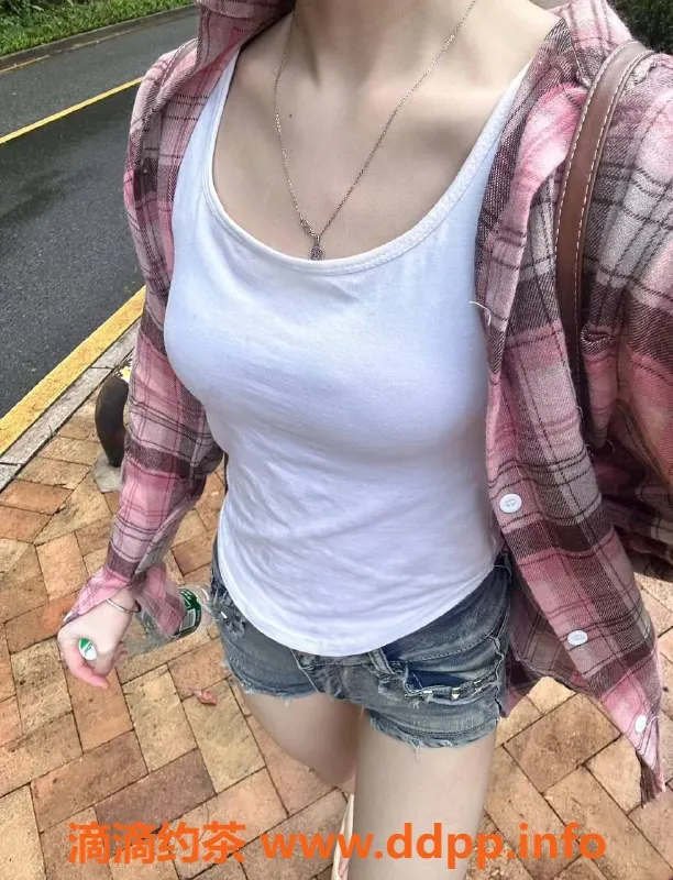 深圳楼凤-深圳福田小希，165cm，48kg，1000元舌吻嫩妹