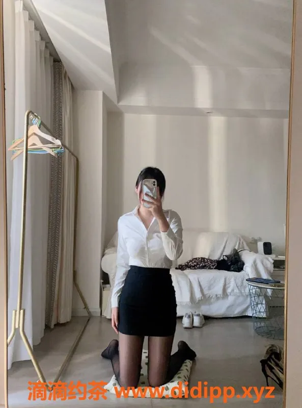 深圳楼凤资源信息,福田小雨，1288元深喉舌吻服务