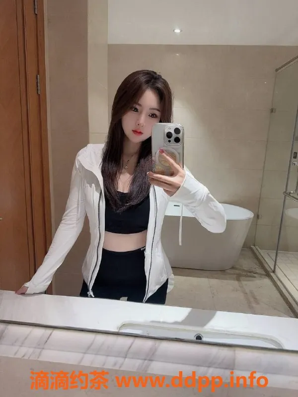 北京楼凤-朝阳小白妖，165cm 50kg 36D，千元档服务推荐