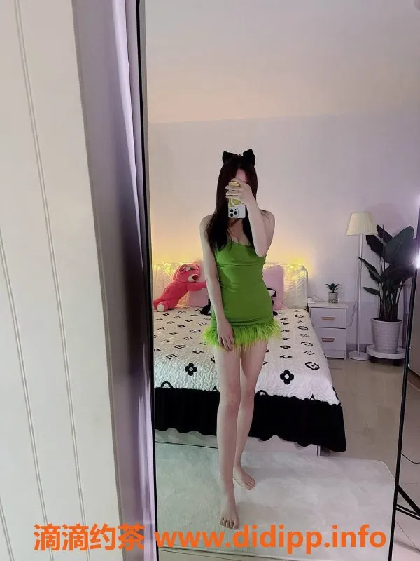 北京楼凤-朝阳小白妖，165cm 50kg 36D，千元档服务推荐