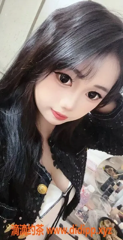 广州楼凤-天河小琴，课程费700p，服务好评如潮