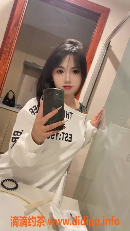 广州楼凤资源信息,天河小琴，课程费700p，服务好评如潮