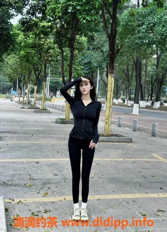 深圳楼凤-深圳南山瑜伽老师cc，99年长腿美女