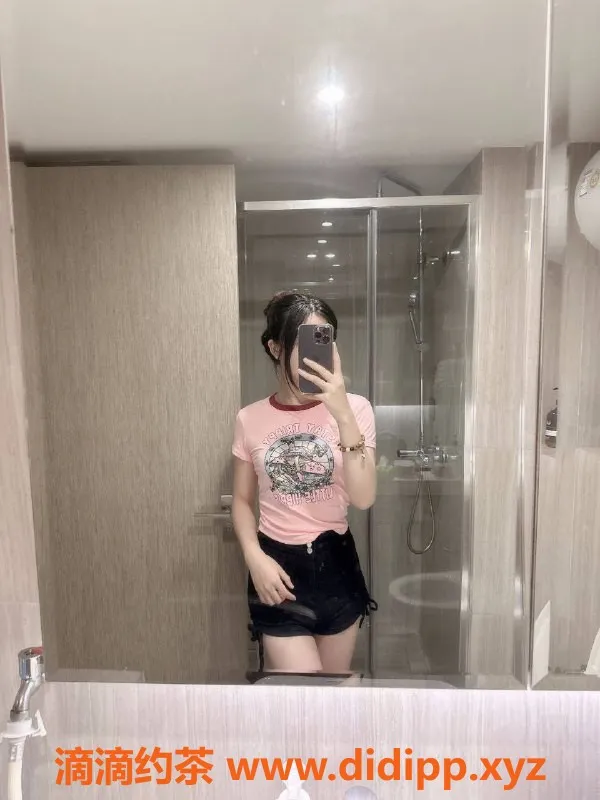 杭州楼凤-余杭区沁儿，170cm小仙女，体重110，1200元服务