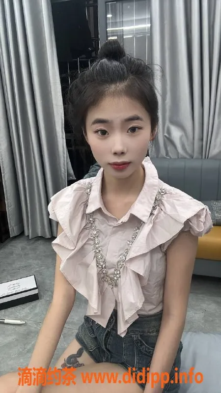 广州楼凤-天河嫩妹诗茵，700元约1小时