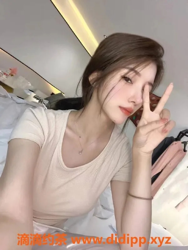 深圳楼凤资源信息,深圳龙岗KK，20岁163cm，45kg，千元档服务