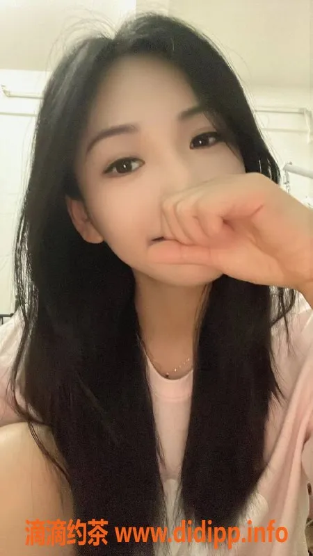 深圳楼凤资源信息,深圳龙华露雪，98年168cm，104斤，千元以下服务