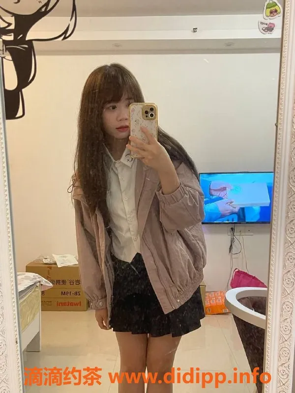 广州楼凤-番禺Moon御姐，600元享舌吻与69p服务