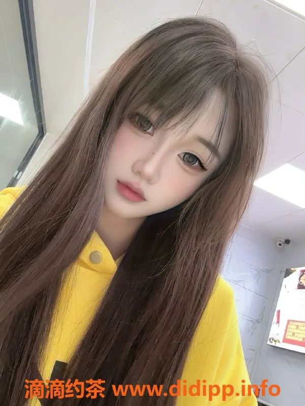 广州楼凤-天河小嘉，800元私聊，1500元服务