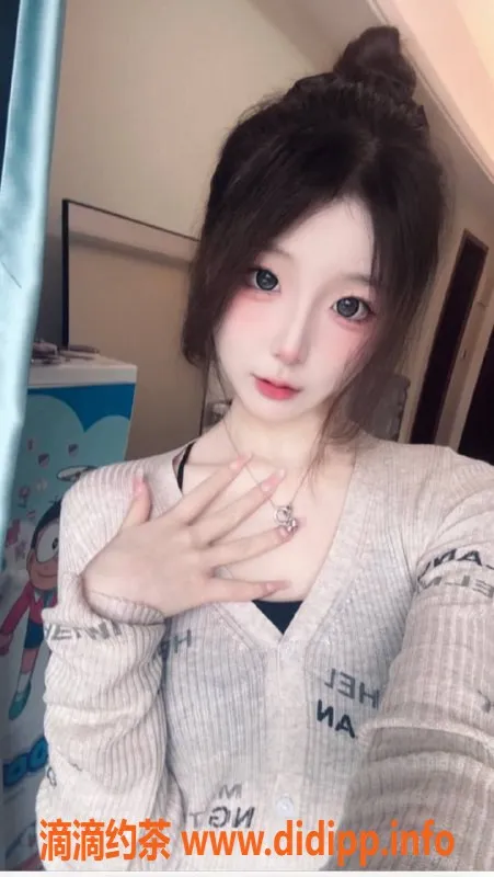 深圳楼凤-深圳南山叮咚，18岁B罩杯美女，900元起