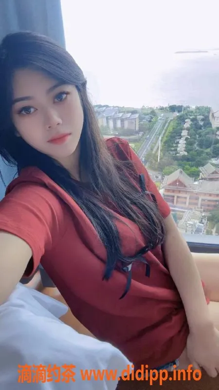 福州楼凤-集美兔兔，98年小可爱，36D优质服务，500P起