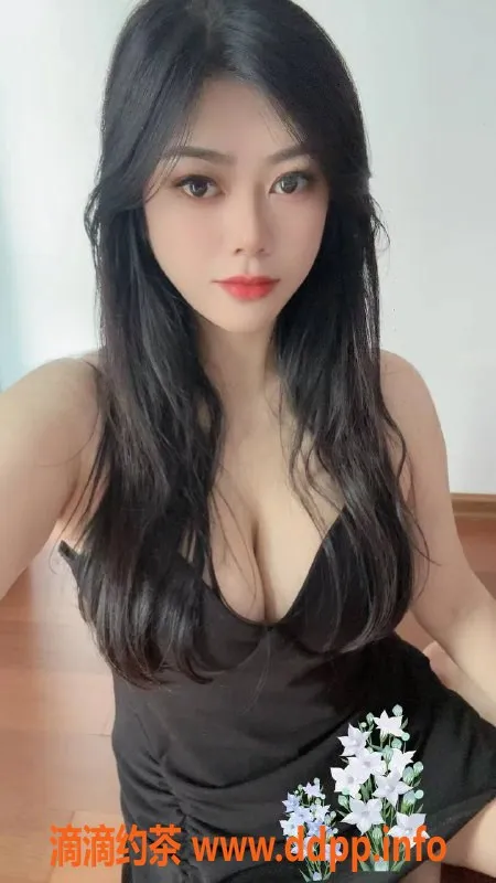 福州楼凤-集美兔兔，98年小可爱，36D优质服务，500P起