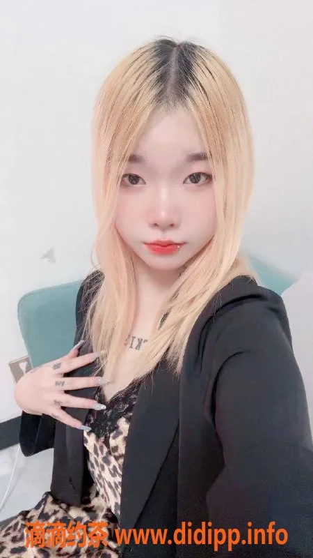 杭州楼凤-萧山区嫩妹直连老师，160cm/18岁/700元服务全享受