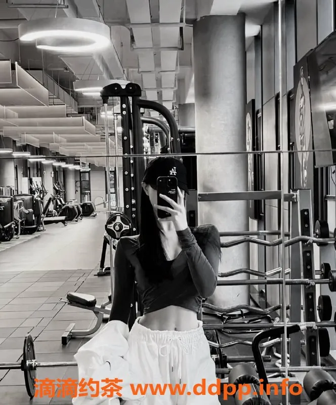 深圳楼凤-深圳福田 Vicky 165cm C罩杯 45kg 可约