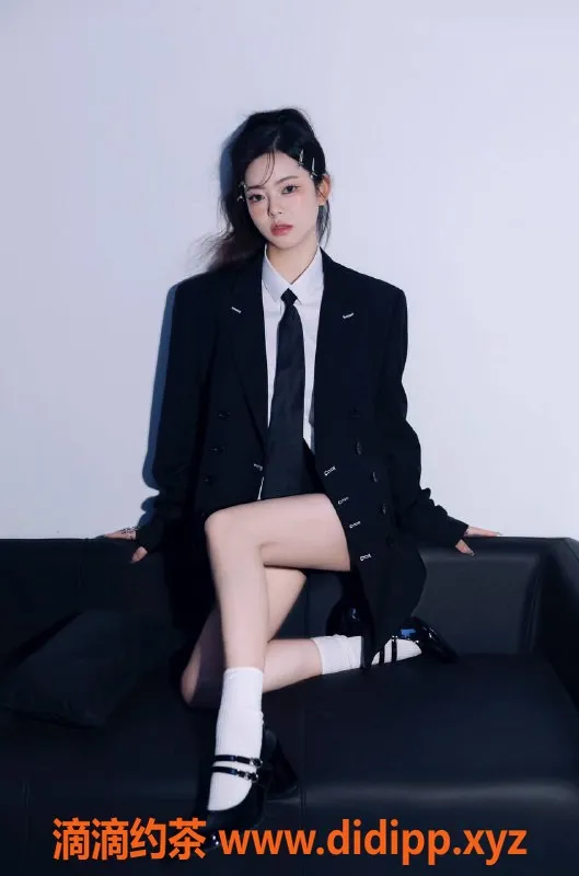 深圳楼凤资源信息,南山熙熙，亲密服务800起，验证视频可查