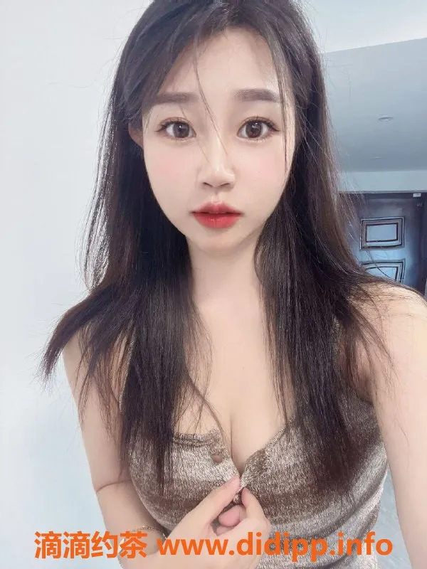 杭州楼凤-上城区性感主播蓓菈，168身高106体重，服务100分