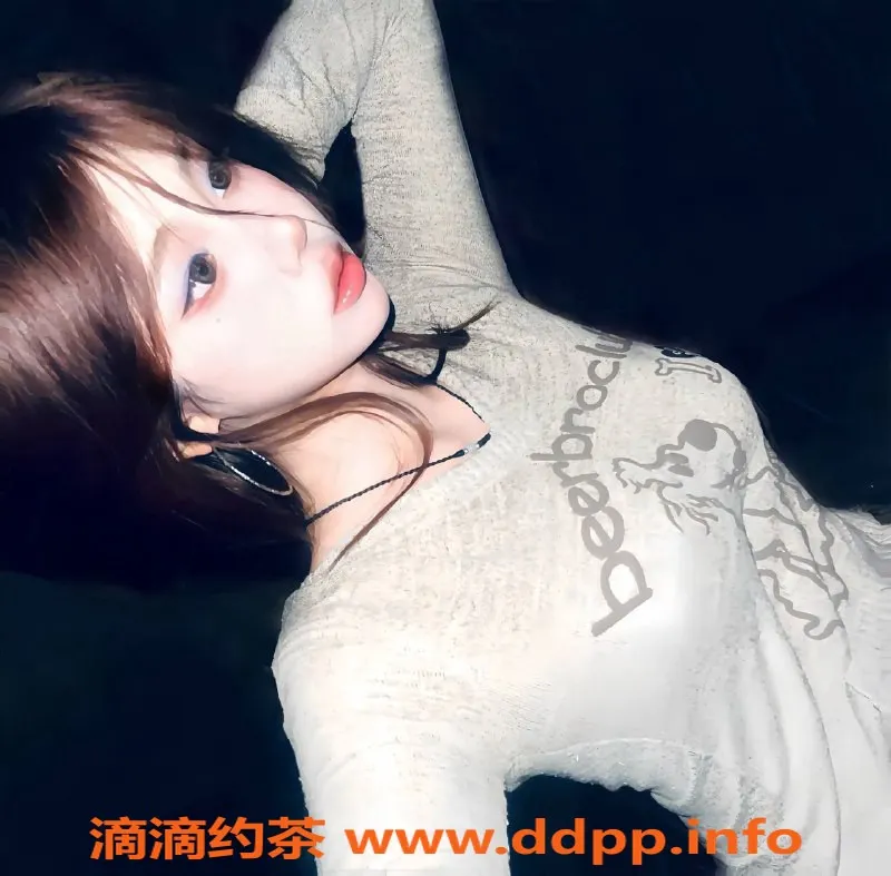 长沙楼凤资源信息,岳麓区19岁予初，160cm身高，45斤B罩杯