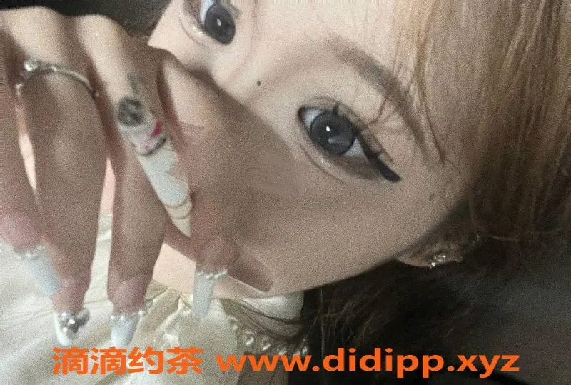 上海楼凤-普陀小鹿限时福利活动，价格超值！