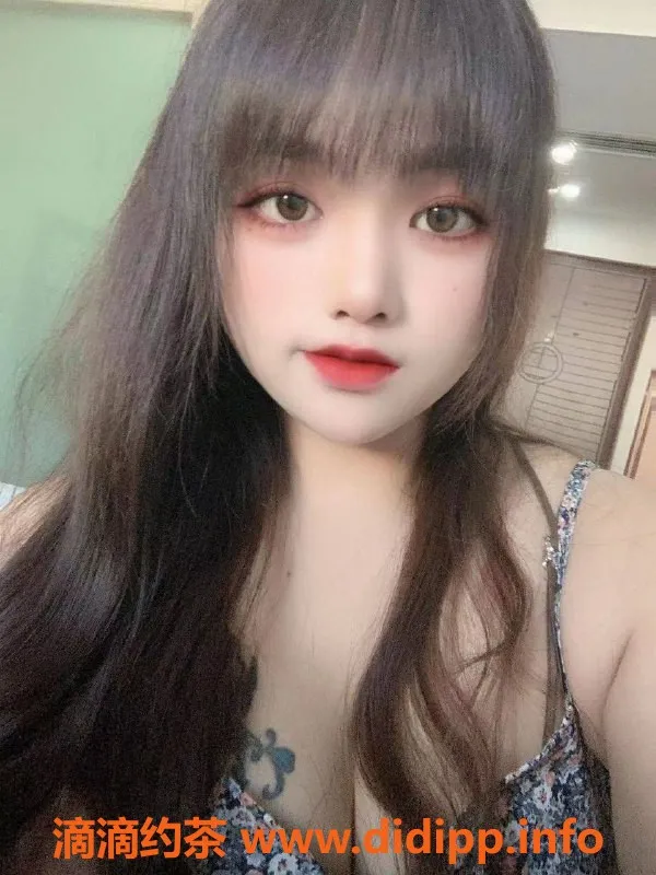 广州楼凤资源信息,天河胖胖，人妻服务400元，快来约哦！