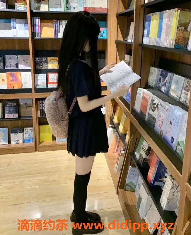 上海楼凤-黄浦小草莓特惠，先到先得！